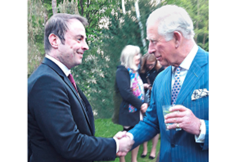 Alexander Kulitz im Gespräch mit Prinz Charles