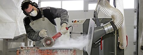 Steinstaubabsaugung mit dem DUSTOMAT 4.