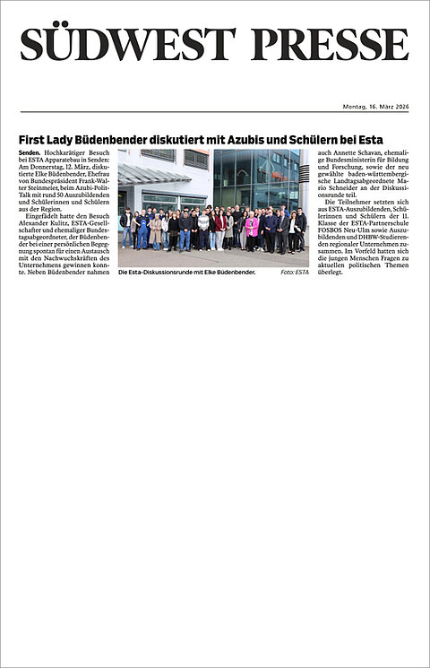 First Lady Büdenbender diskutiert mit Azubis und Schülern