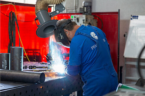 Punktabsaugung von ESTA Punktabsaugung von ESTA