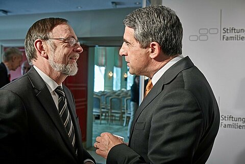 Dr. Peter Kulitz und Rossen Plewneliew auf dem Tag des Deutschen Familienunternehmens. Dr. Peter Kulitz und Rossen Plewneliew auf dem Tag des Deutschen Familienunternehmens.