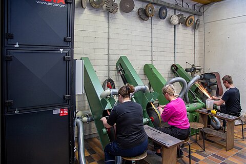 ESTA Nassabscheider Dustomat Hydro in der Werkstatt