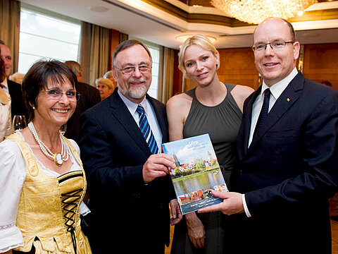 Couple Kulitz with Prince Albert II of Monaco and his wife Charlène.
