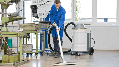 Industrial Vaccum Cleaner by ESTA Industrial Vaccum Cleaner by ESTA