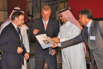 Ernst Pfister und Dr. Peter Kulitz besuchen eine ESTA Niederlassung in Jeddah.