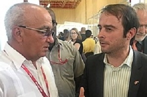 Alexander Kulitz in conversation with his Cuban colleague and Deputy Minister for Foreign Trade Roberto Lopez Hernandez on the occasion of the opening of the AHK office and the visit of the trade fair FIHAV in Havana.