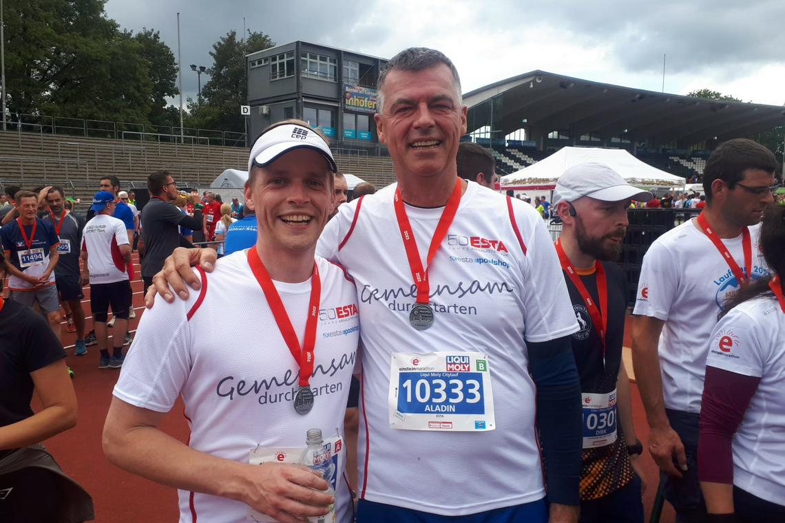 Das ESTA Einstein Marathon Team Das ESTA Einstein Marathon Team