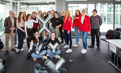 Girls' Day at ESTA in Senden Girls' Day at ESTA in Senden