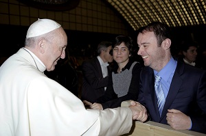 Alexander Kulitz und Papst Franziskus. ESTA Gesellschafter Alexander Kulitz und Papst Franziskus.