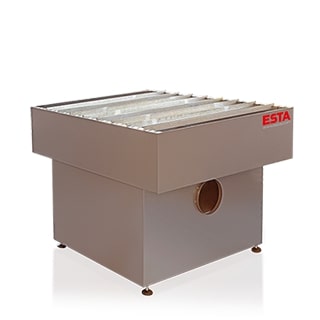 Extraction table PLASMA CUTTING TABLE Plasma cutting table with water pans for separation and plasma cutting processes.