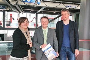 Alexander Kulitz mit Ekin Deligöz und Dieter Janecek. Alexander Kulitz mit Ekin Deligöz und Dieter Janecek.