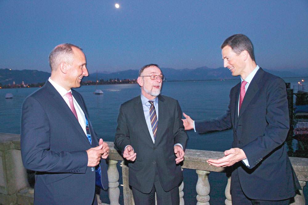 Adrian Hasler, Dr. Peter Kulitz und Alois von und zu Liechtenstein auf dem Empfang des Fürstentums Liechtenstein. Adrian Hasler, Dr. Peter Kulitz und Alois von und zu Liechtenstein auf dem Empfang des Fürstentums Liechtenstein.